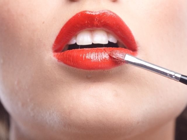 口紅を食事と一緒に食べちゃう量 一生でどれくらい トイダス 無料でクイズ 診断ができる 作れる 投票作成も簡単便利